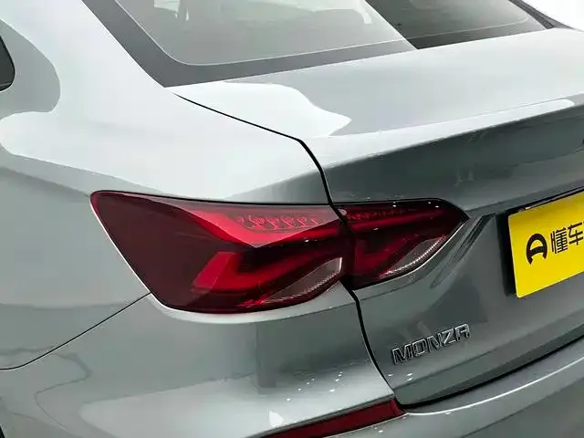 Chevrolet Monza — Фото автомобиля 28