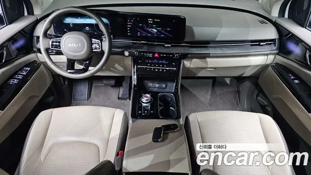 Kia Carnival Generation 4 — Фото автомобиля 10