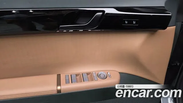 Hyundai Grandeur Grandeur (GN7) 3.5 Бензин 4WD — Фото автомобиля 19