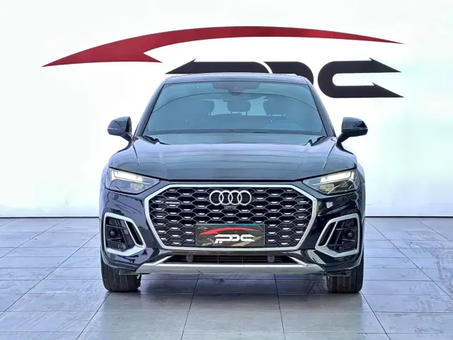 Audi Q5L Sportback — Фото автомобиля 2