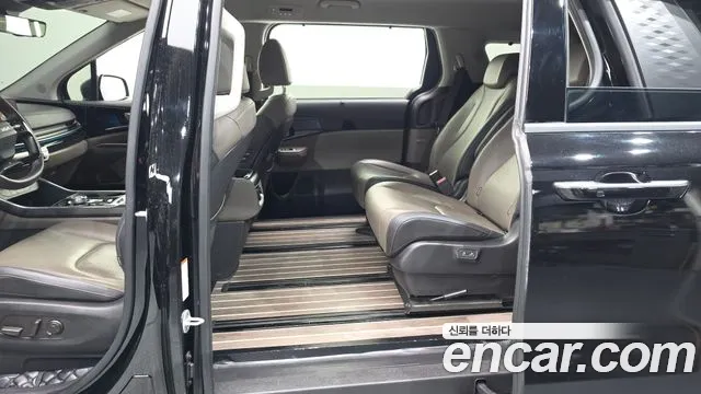 Kia Carnival 4th Gen — Фото автомобиля 16