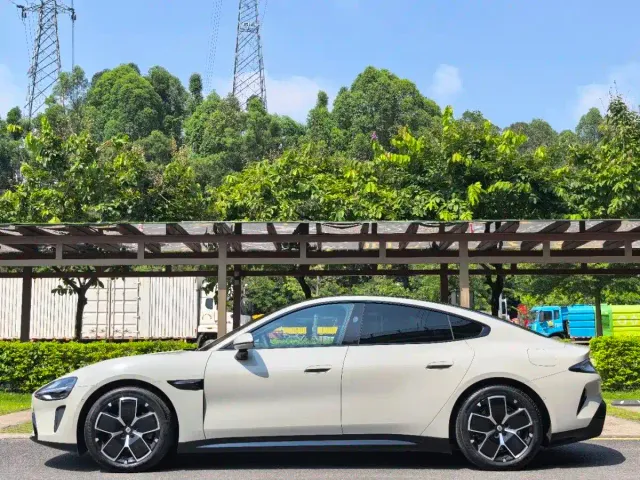 Xiaomi Auto Xiaomi SU7 2024 RWD Long Range Intelligent Driving Edition — Фото автомобиля 4