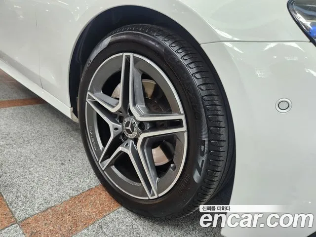 Mercedes-Benz E-Class W213 — Фото автомобиля 17