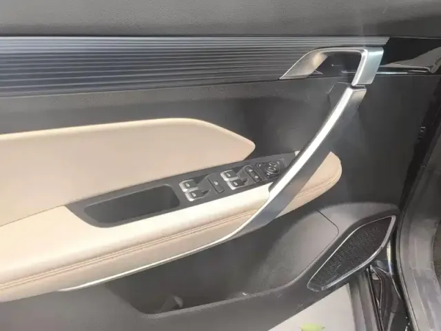 Geely Boyue — Фото автомобиля 13