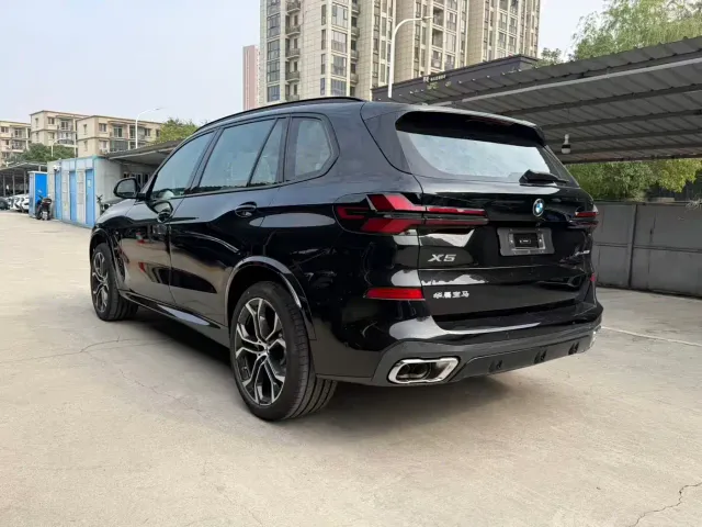 BMW X5 — Фото автомобиля 7