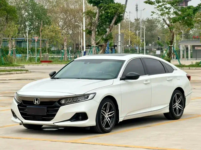 Фотография автомобиля — Honda Accord