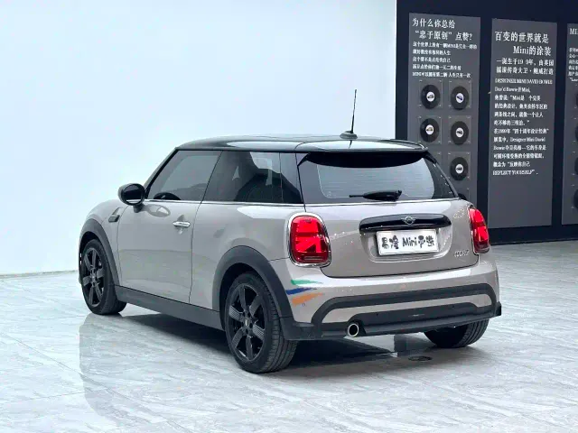MINI Hatch — Фото автомобиля 6