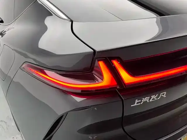 Roewe Feifan R7 — Фото автомобиля 11