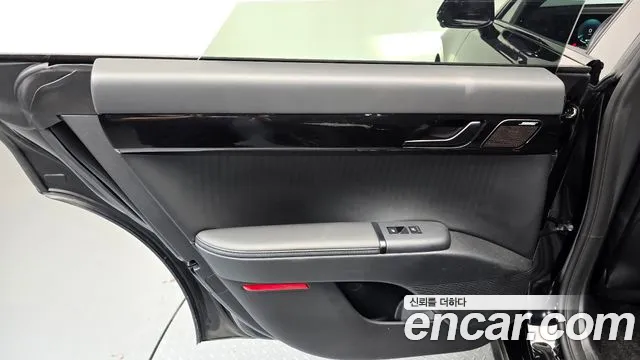Hyundai Grandeur GN7 — Фото автомобиля 14