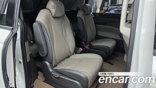 Kia Carnival 4th Gen — Фото автомобиля 17