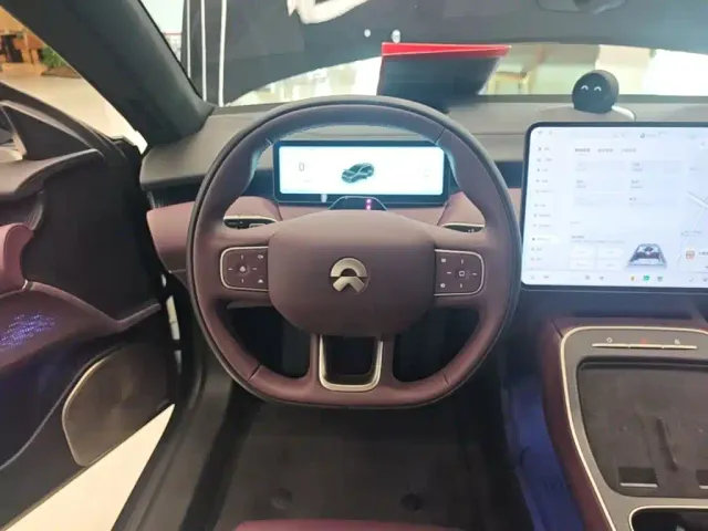 Nio ET5 Touring — Фото автомобиля 10