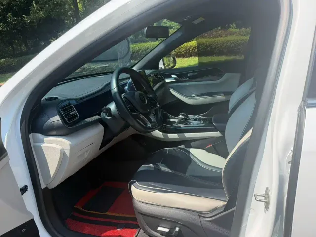 BYD Qin PLUS — Фото автомобиля 4