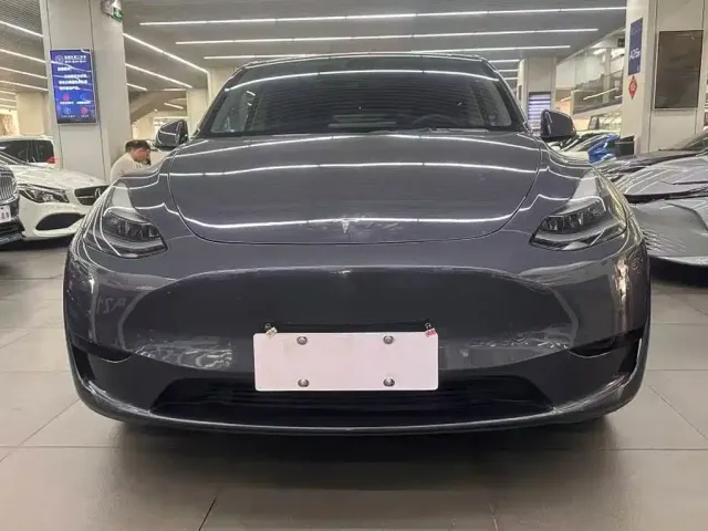 Tesla Model Y 2022 Facelift Rear-Wheel Drive Version — Фото автомобиля 2
