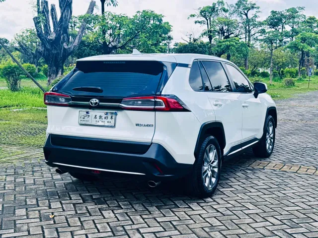 Toyota Wildlander — Фото автомобиля 7