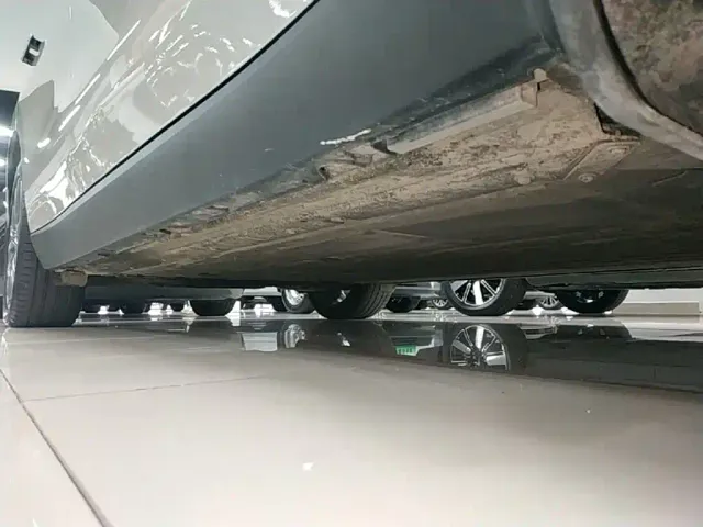 Leapmotor C10 — Фото автомобиля 19