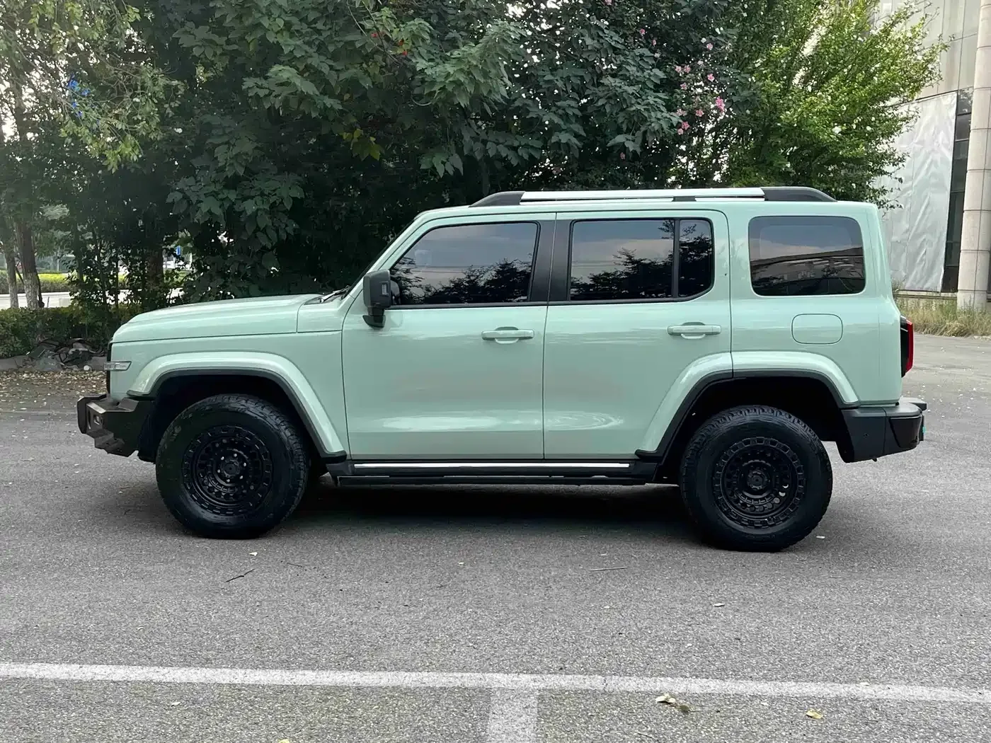 Tank Tank 300 2023 Urban Edition 2.0T Must-Have Type — Фото автомобиля 3