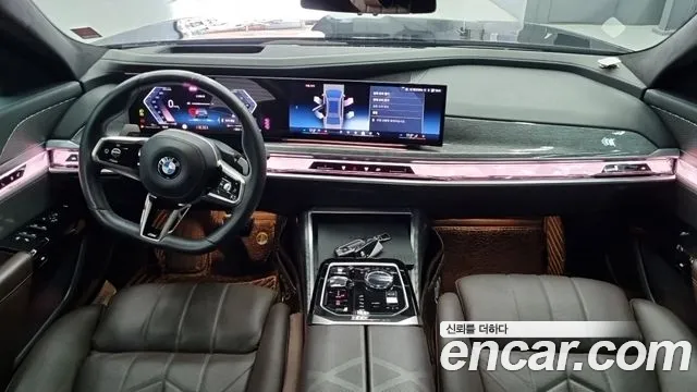 BMW 7 Series G70 — Фото автомобиля 5