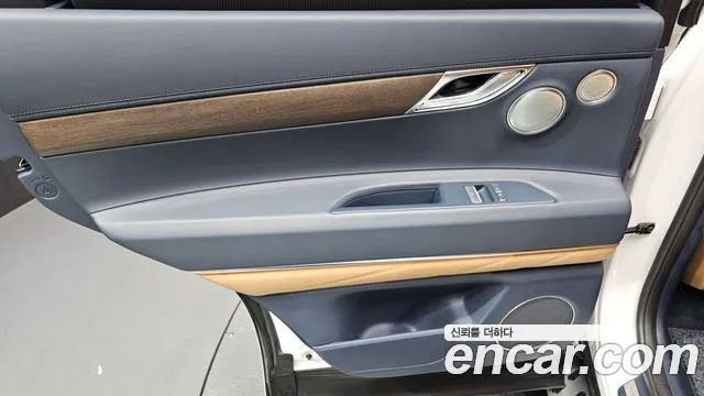 Genesis GV80 — Фото автомобиля 14