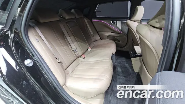 Kia K8 Hybrid — Фото автомобиля 17