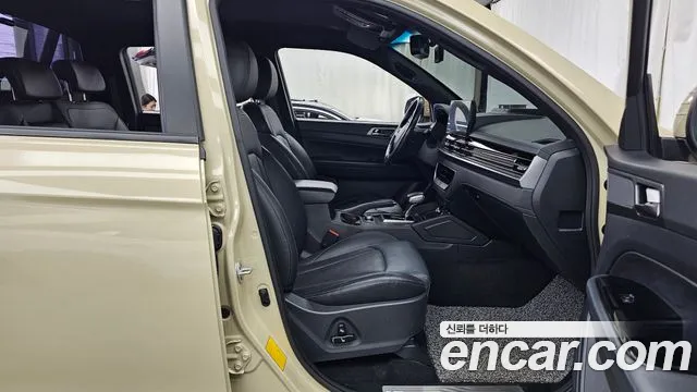 KG_Mobility_Ssangyong Rexton Новый Rexton Sport Khan Дизель 2.2 4WD — Фото автомобиля 25