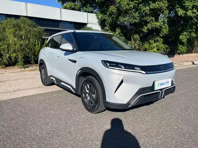 BYD Yuan UP — Фото автомобиля 9