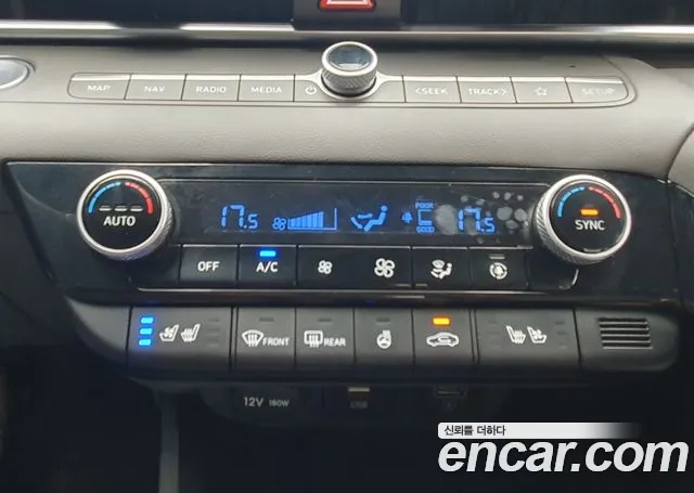 Hyundai AVANTE Avante (CN7) — Фото автомобиля 17