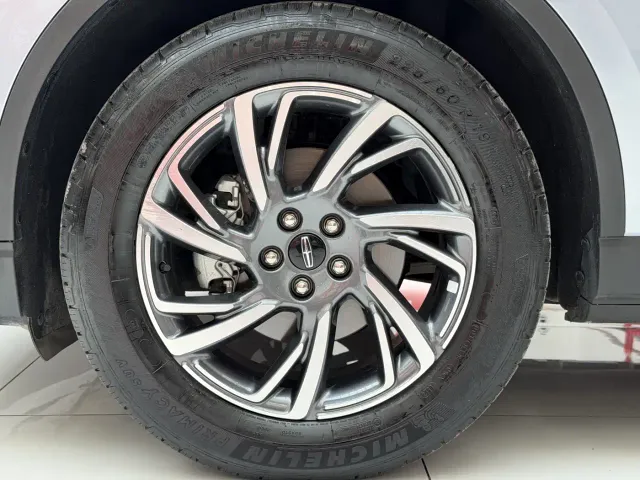 Lincoln Corsair — Фото автомобиля 14