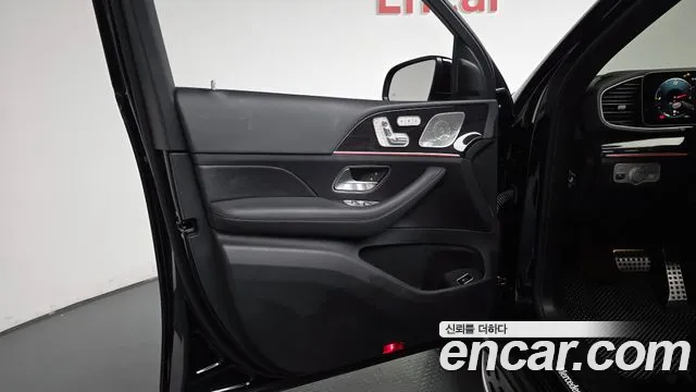 Mercedes-Benz GLE-Class — Фото автомобиля 13