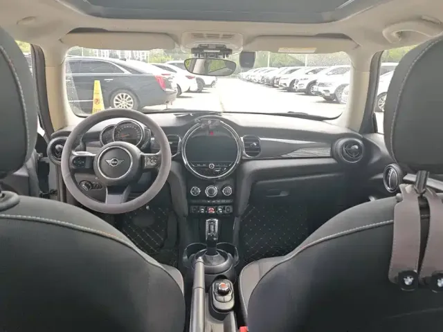 MINI Hatch — Фото автомобиля 13