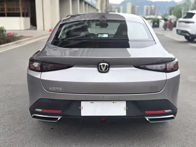 Changan Lamore — Фото автомобиля 3