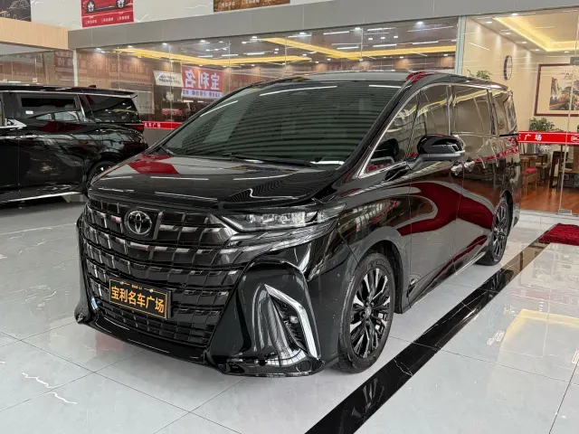 Toyota Alphard — Фото автомобиля 4