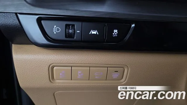 Kia Carnival Generation 4 — Фото автомобиля 13