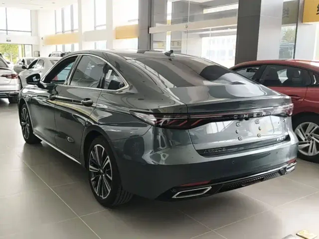 Chery Arrizo 8 PRO — Фото автомобиля 4