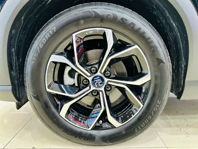BYD Yuan PLUS — Фото автомобиля 30