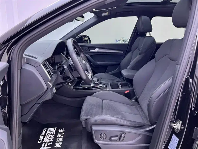Audi Q5L Sportback — Фото автомобиля 16