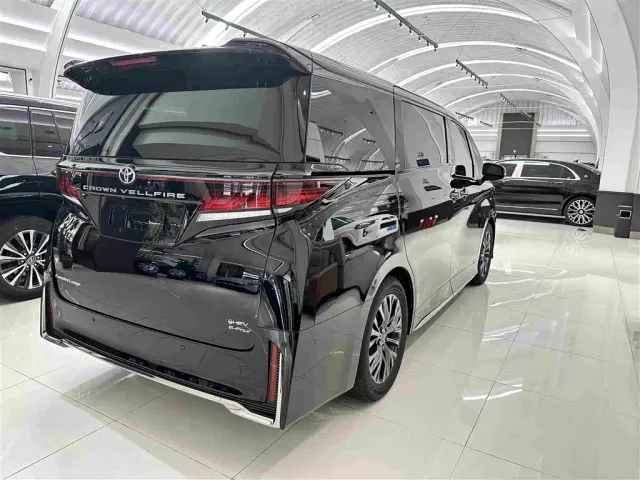 Toyota Vellfire — Фото автомобиля 6
