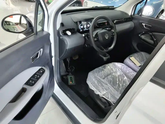 Leapmotor T03 — Фото автомобиля 15