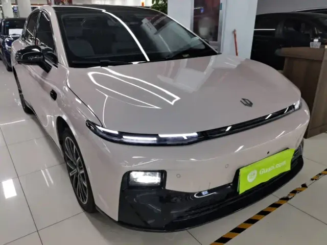 Leapmotor B01 — Фото автомобиля 3