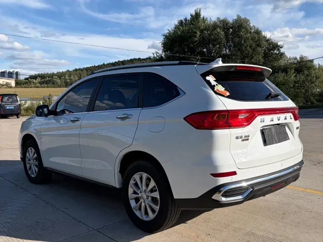 Haval M6 — Фото автомобиля 9