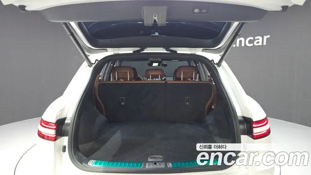 Genesis GV70 — Фото автомобиля 26