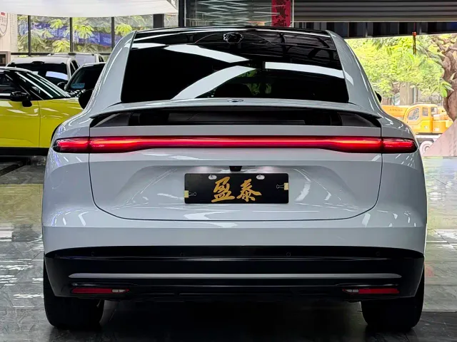 Nio EC6 — Фото автомобиля 6