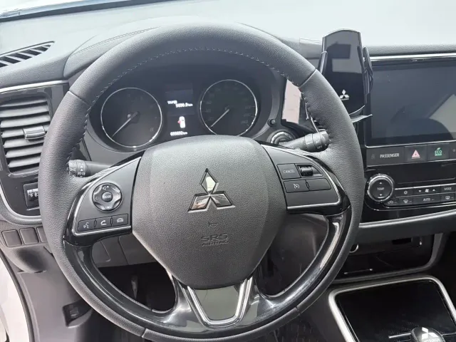 Mitsubishi Outlander — Фото автомобиля 9