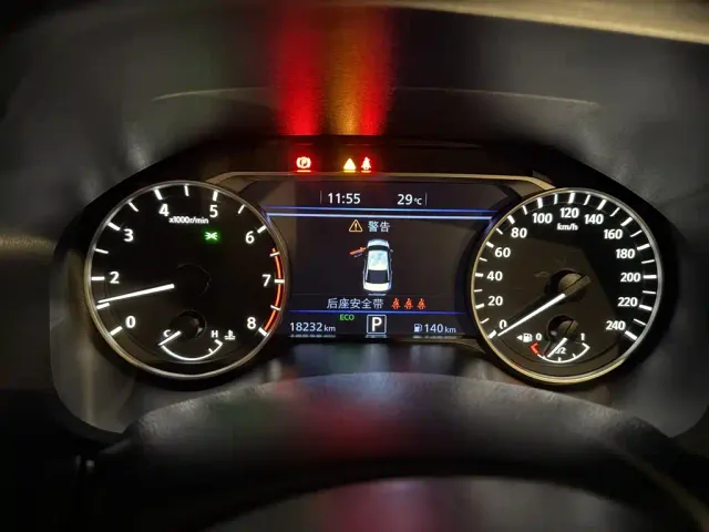 Nissan Teana — Фото автомобиля 7