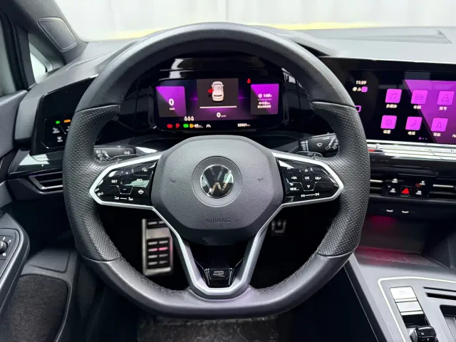 Volkswagen Golf — Фото автомобиля 7