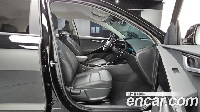 Kia Niro The All New Niro — Фото автомобиля 16