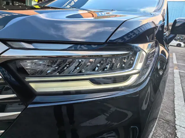 Honda Odyssey 2022 2.0L e:HEV Sharp·Enjoyment Edition — Фото автомобиля 4
