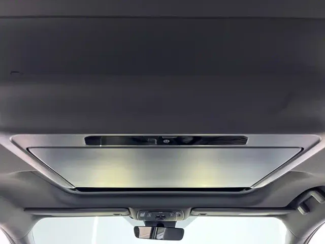 Toyota Granvia — Фото автомобиля 23