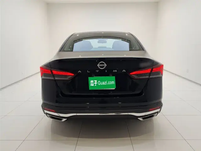 Nissan Teana — Фото автомобиля 5