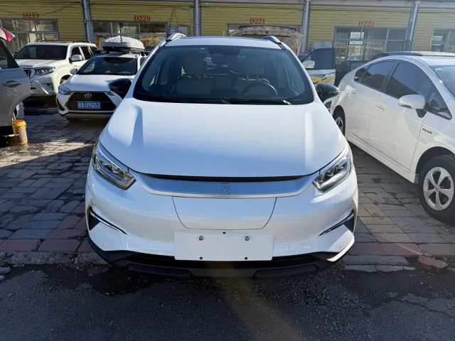 BYD Yuan Pro — Фото автомобиля 2