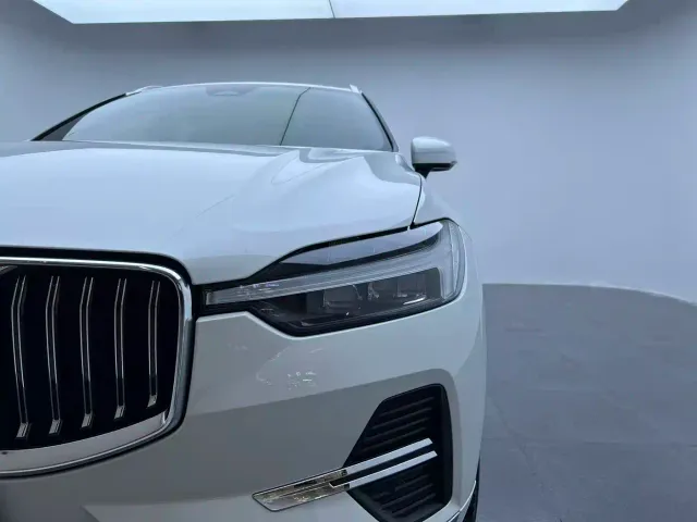 Volvo XC60 — Фото автомобиля 12